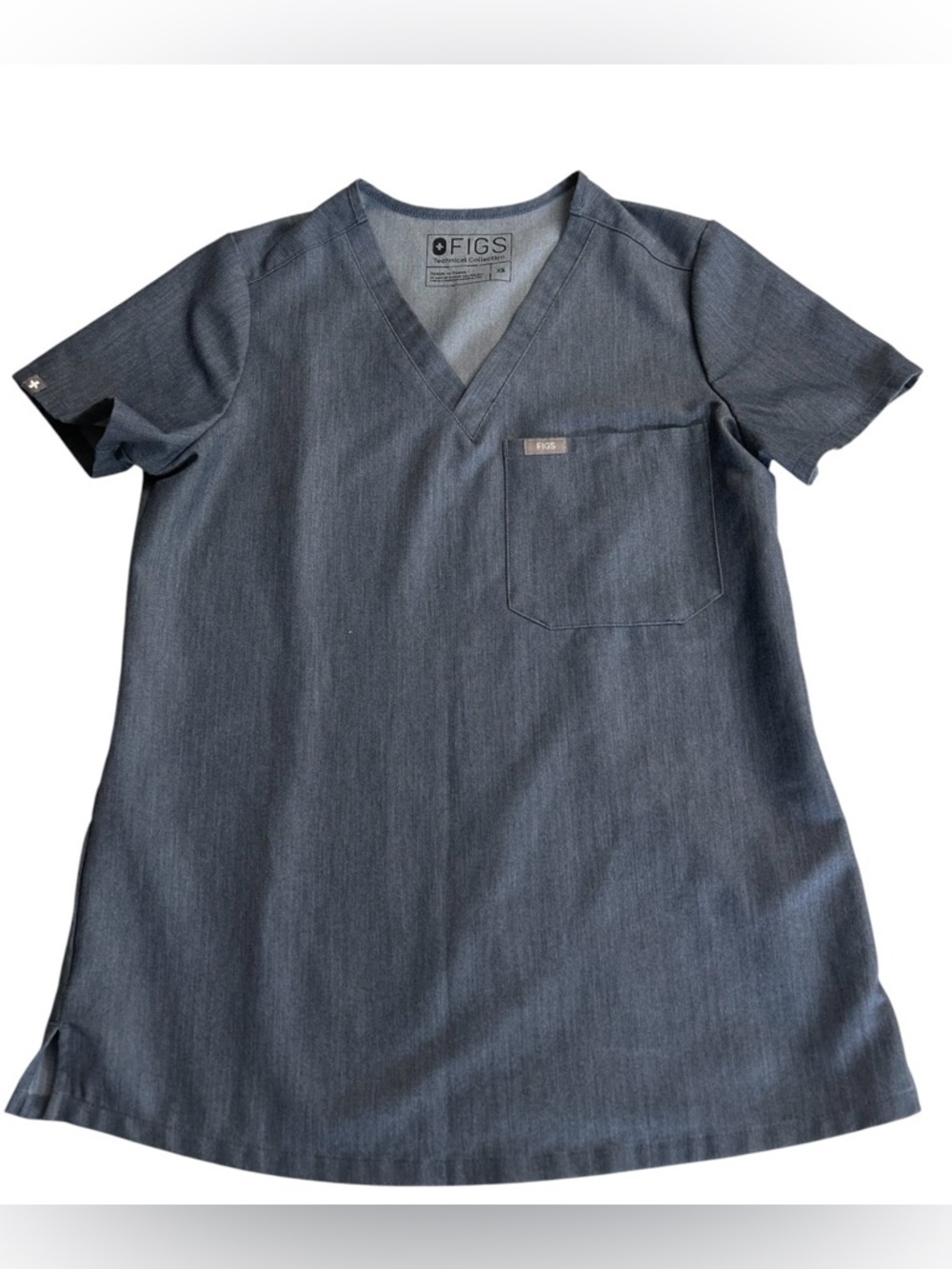 FIGS Technical Collection Catarina Scrub Top XS Heather Denim Blue Style FW1000